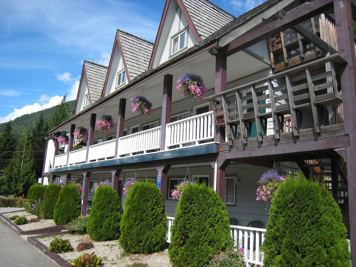 Peaks Lodge レベルストーク エクステリア 写真
