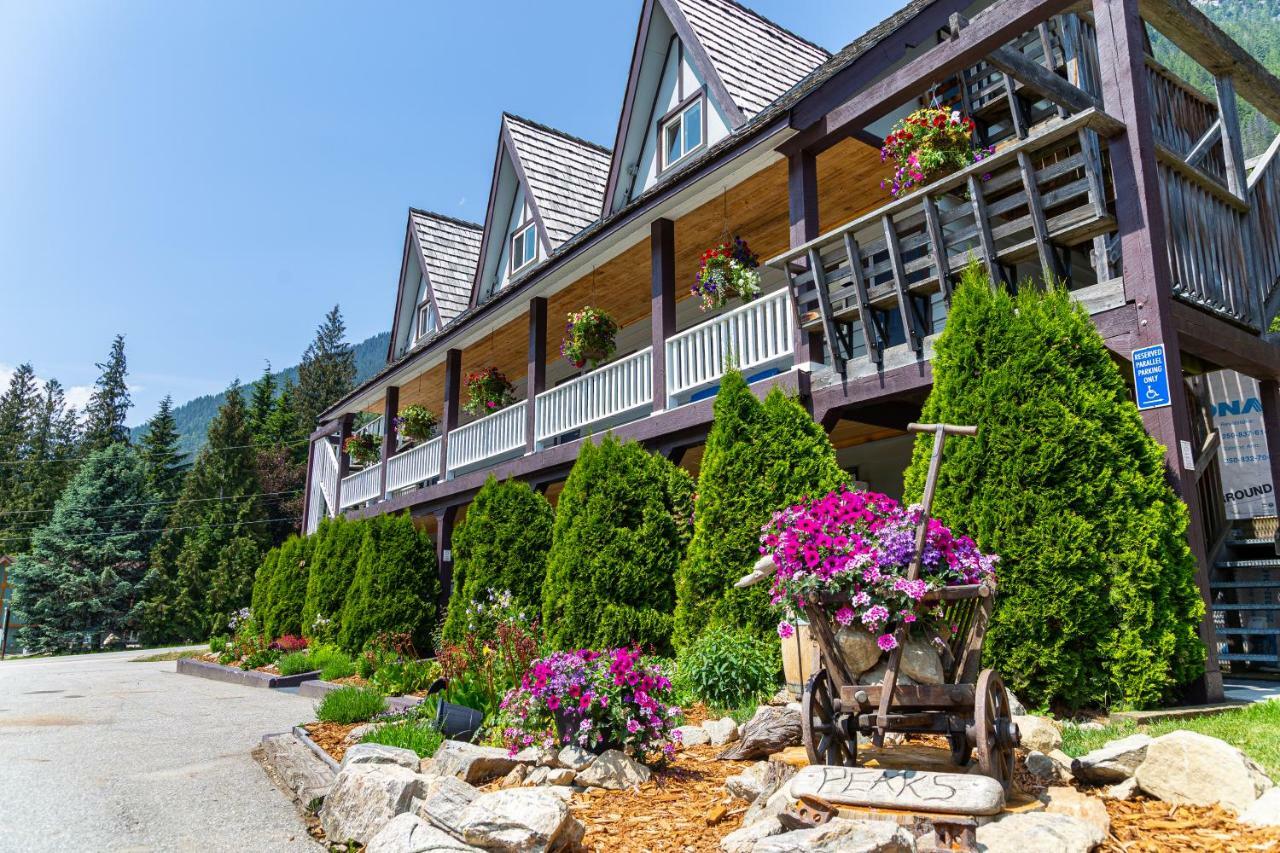 Peaks Lodge レベルストーク エクステリア 写真