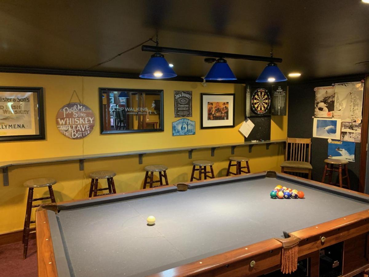 Peaks Lodge レベルストーク エクステリア 写真